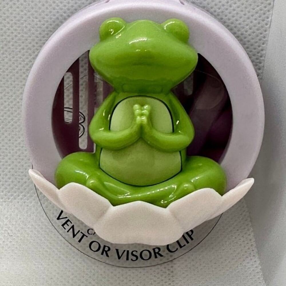 Bath And Body Works frog Car Visor Vent Clip